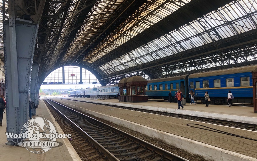 украинските-железници-киев-лвов-влак