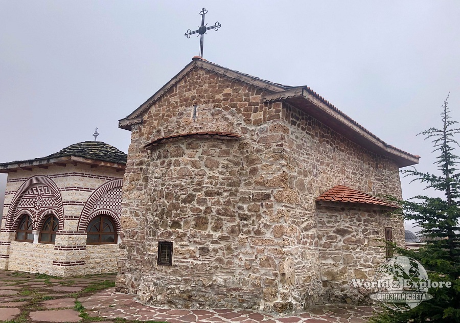 гигентският-манастир