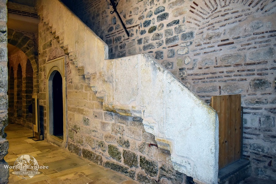 До тези стълби са заснети ключови сцени в историческите сериали